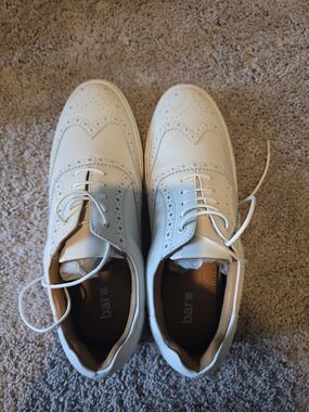 Bar III White Wingtip Derby Oxfords